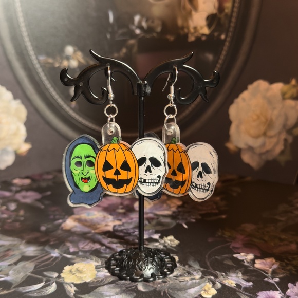Halloween 3, Season of the Witch, Craftsylvania Earrings - Picture 3 of 3